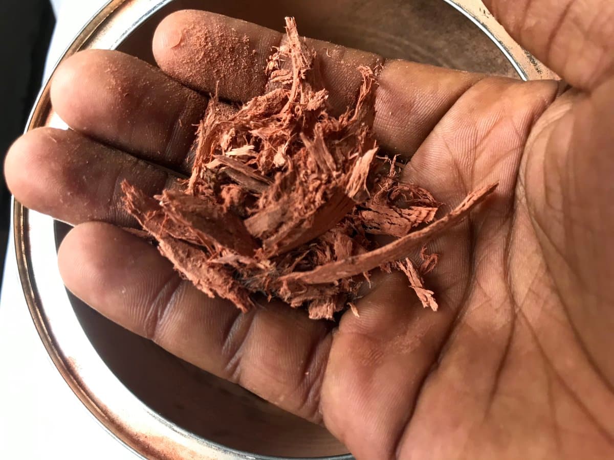 Using Myrobalan Dye for Rich Tannins in Textile Dyeing